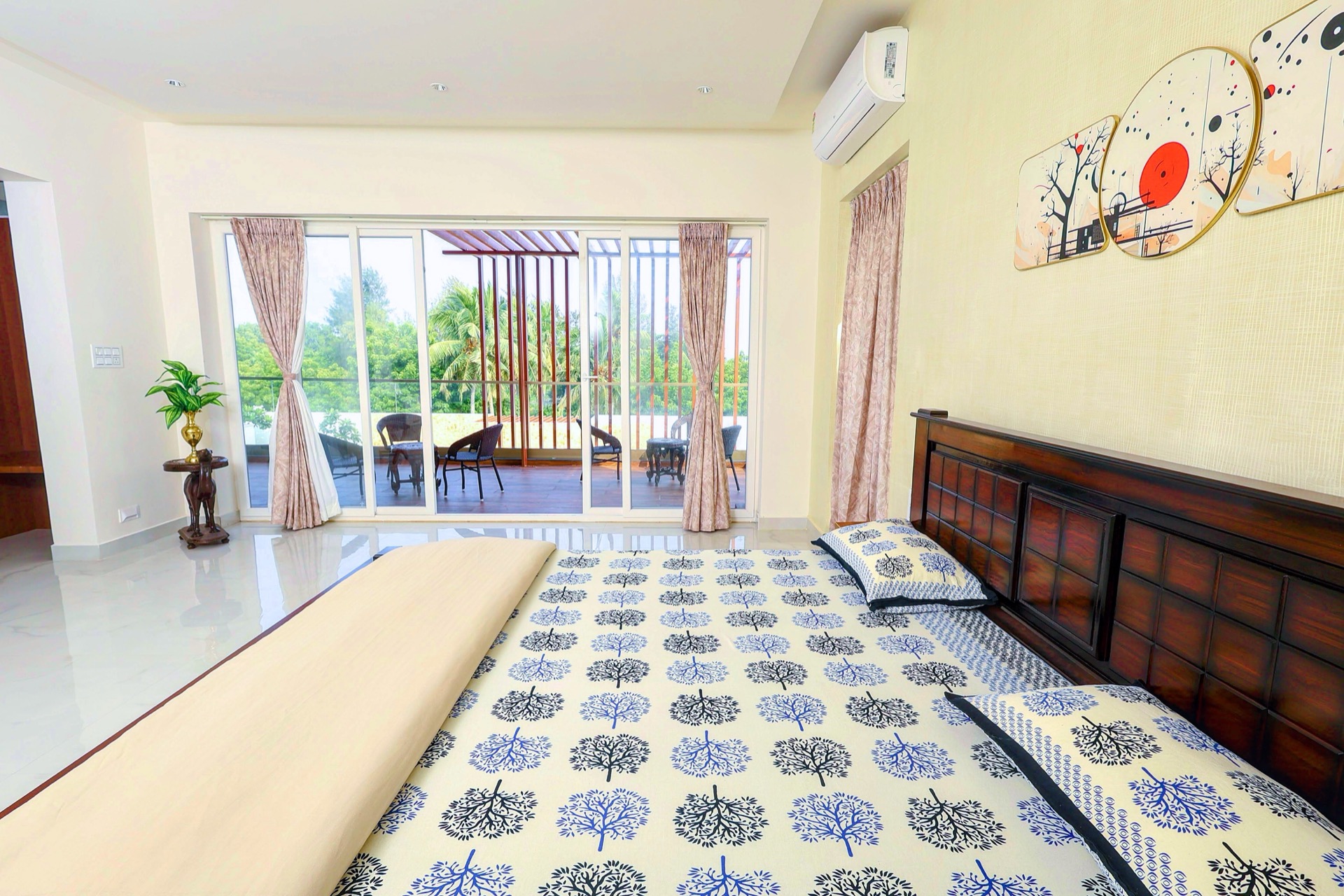 Lumina Beach Villa — bedroom